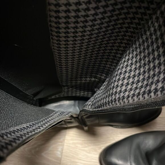 AQUATALIA Oralie Knee-High Stretch Leather Riding Boots Side Zip Quilted, Size 8 - Picture 7 of 15